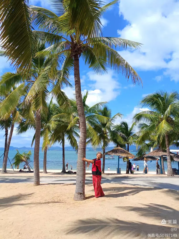 海南三亚帅哥亮女篇